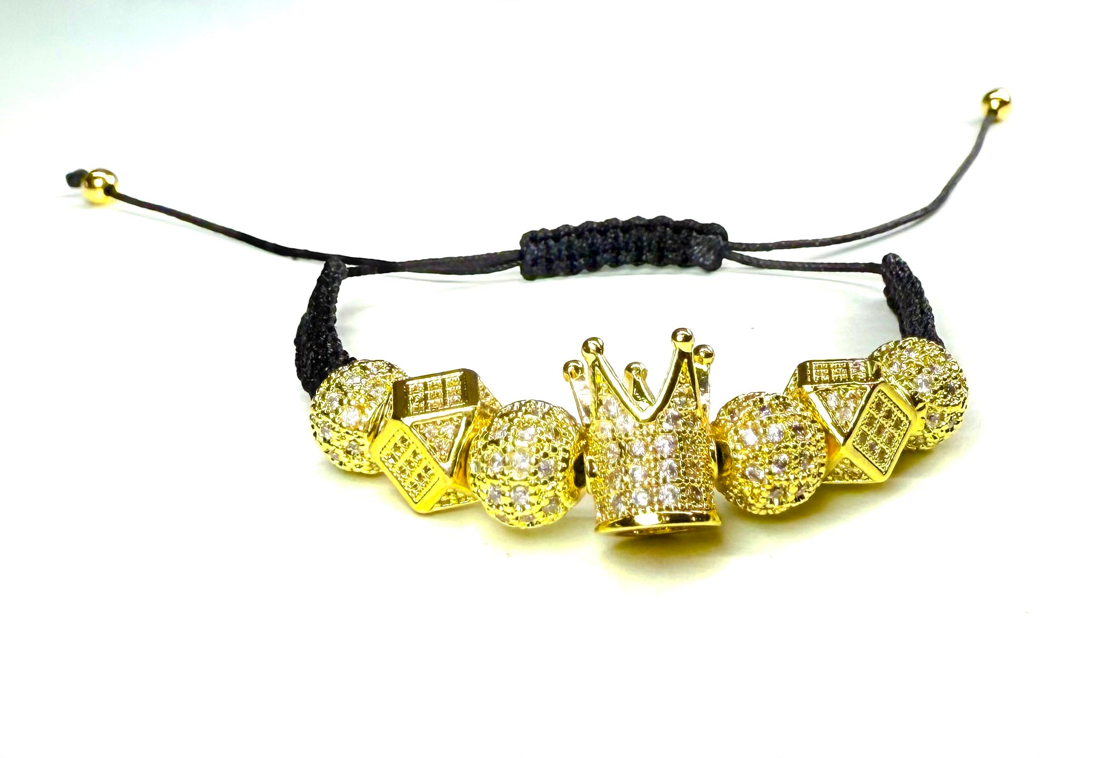 Pulsera de lujo para hombre y mujer con corona dorada, cuentas brillantes estilo diamante, ajustable de macramé negro, joyería elegante para regalo