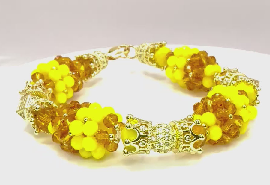 Ilde de Oshun. Pulsera Artesanal de Cristales Amarillos y Ámbar con Detalles Dorados – Elegante, Brillante y Hecha a Mano